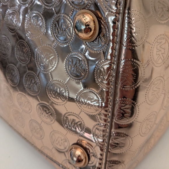 MICHAEL KORS Grayson Metallic Rose Gold Bag - Picture 10 of 15